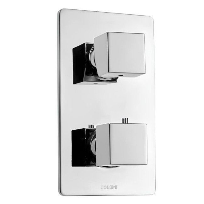 Термостат Bossini Cube Z00061.030 для ванны и душа встраиваемый внешняя часть на 2-5 потребителей цвет хром
